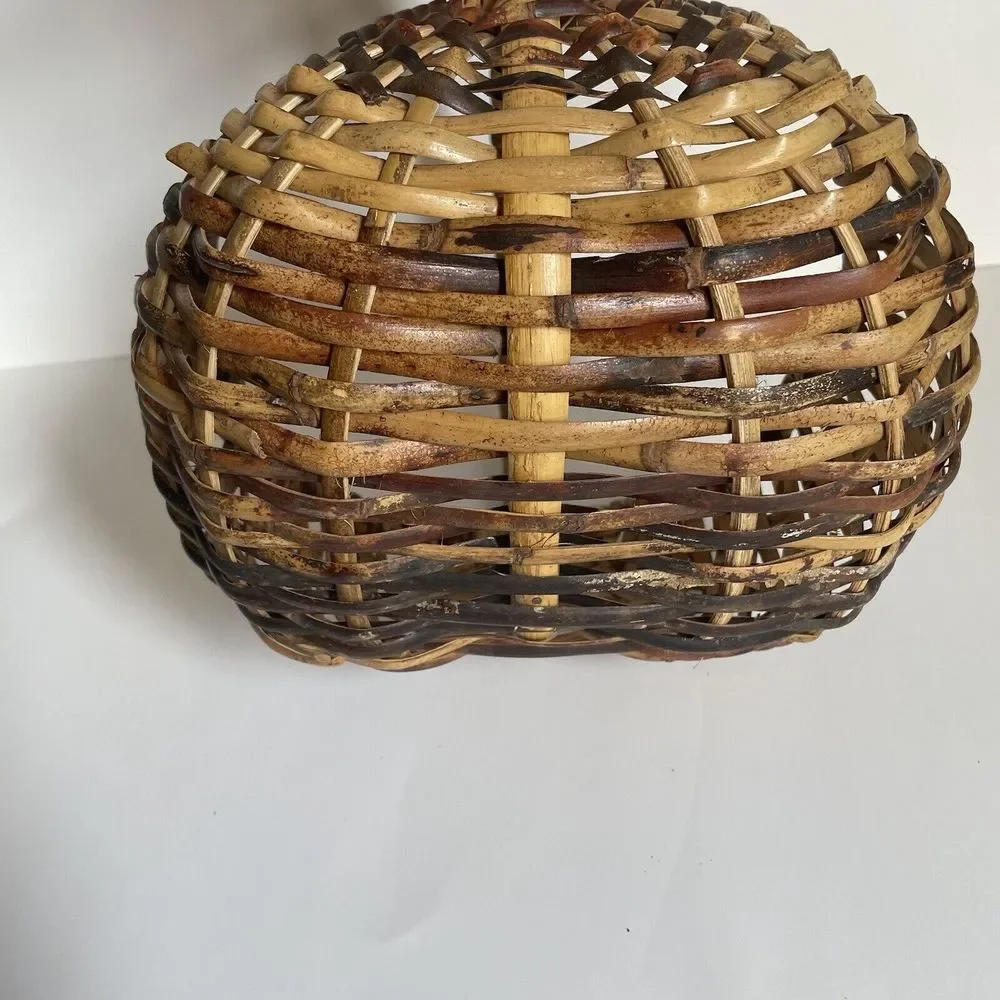 Vintage Multicolor Buttocks Basket Hand‎ Woven Egg Gathering Primitive Splint